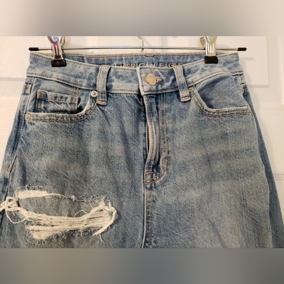 ♥️ AMERICAN EAGLE WOMEN’S MOM JEAN SIZE 00 COMFORT STRETCH WAISTBAND DESTROYED ♥ - Picture 7 of 11